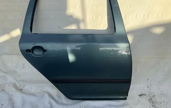 Skoda Octavia Mk2 (1Z) Front door