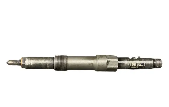 Ford Mondeo Mk III Fuel injector RM3S7QBB