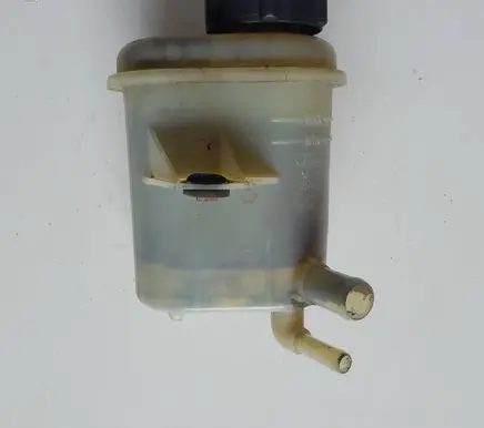 Ford Mondeo Mk III Power steering fluid tank/reservoir 3R700