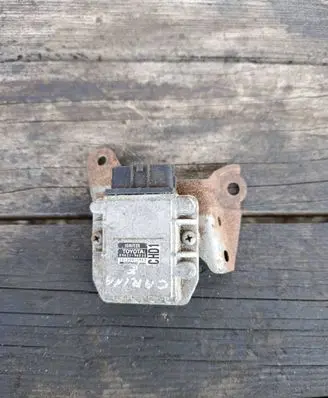 Toyota Carina T210 Ignition amplifier control unit 896211620