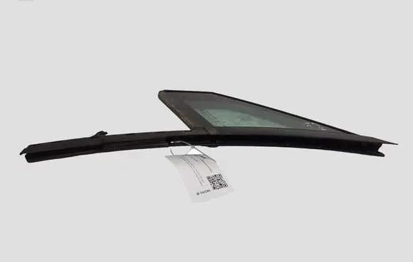 Ford Fusion Front door vent window glass four-door 43R000016 E000191