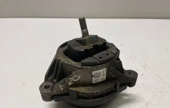 BMW 1 F20 F21 Engine mount bracket 6854251