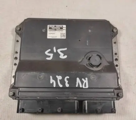 Toyota RAV 4 (XA40) Engine control unit/module 896610R280 TN275500112