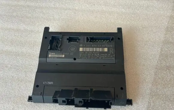 Mercedes-Benz S W221 Seat control module A2218705385 2218705385 A2214421011