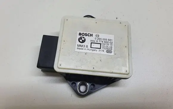 BMW 5 E60 E61 ESP acceleration yaw rate sensor 6774602 3452677460202 0265005681