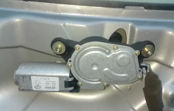 Fiat Punto (188) Rear window wiper motor 66350000