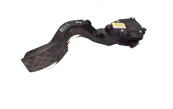 Audi A6 S6 C5 4B Accelerator throttle pedal 8D1723523L