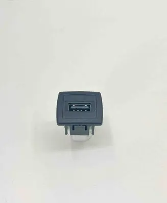Mercedes-Benz SL R231 USB socket connector 2188202187 A2188202187