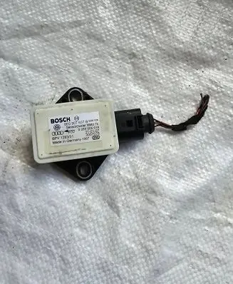 Audi A4 S4 B7 8E 8H ESP acceleration yaw rate sensor 8E0907637B 3007076 0265005618