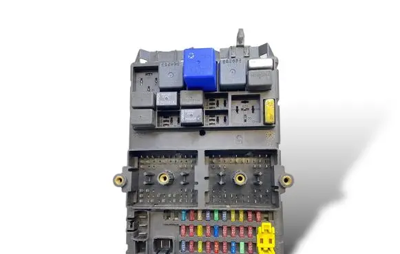 Jeep Grand Cherokee (WJ) Fuse module P56050231AG 560502 560502AG