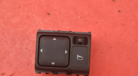 Nissan Micra Mirror heating switch 
