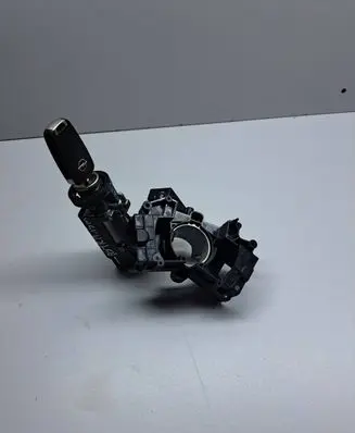 Opel Astra J Ignition lock 23276089 5261041062