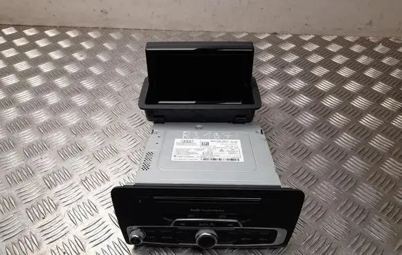 Audi A1 Radio/CD/DVD/GPS head unit 8XA035192F