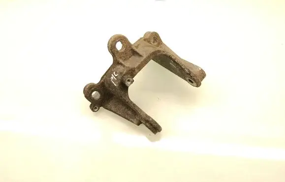 Honda Jazz Engine mounting bracket 