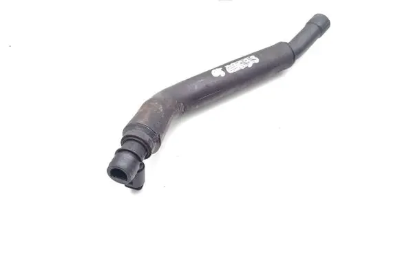 Mercedes-Benz Sprinter W906 Breather/breather pipe/hose A6510100882