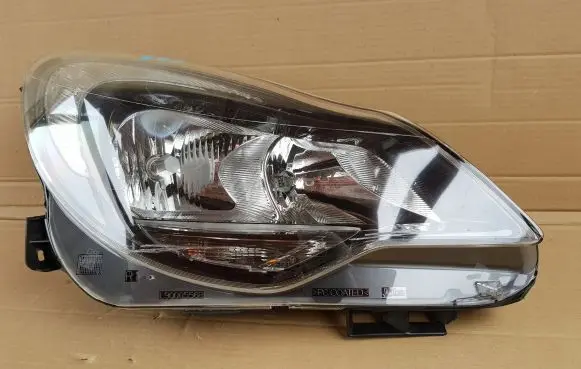 KIA Ceed Headlight/headlamp 92102J7050