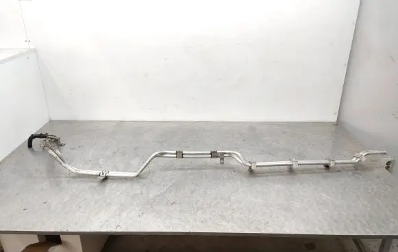 Nissan Leaf I (ZE0) Electric car engine cooling hoses/pipes 