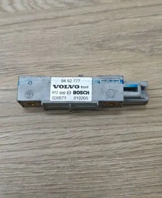 Volvo S80 Airbag deployment crash/impact sensor 9452777 006671 010205