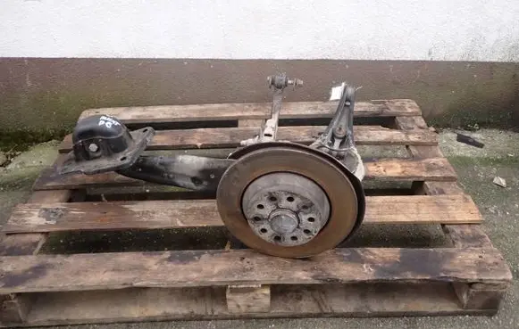 Volkswagen PASSAT B8 Stub axle