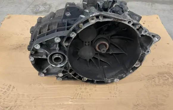 Ford Kuga I Manual 6 speed gearbox AV4R7002BC