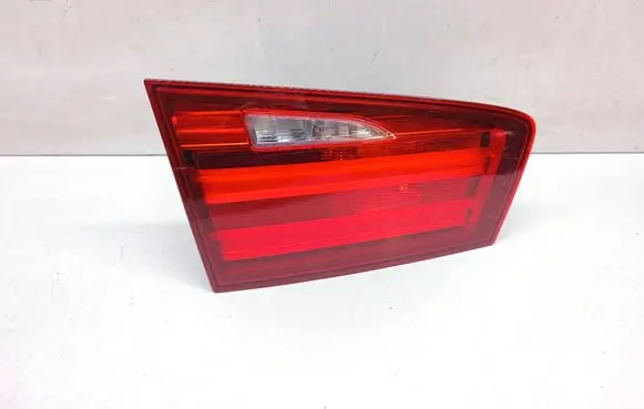 BMW 5 F10 F11 Tailgate rear/tail lights 8950551