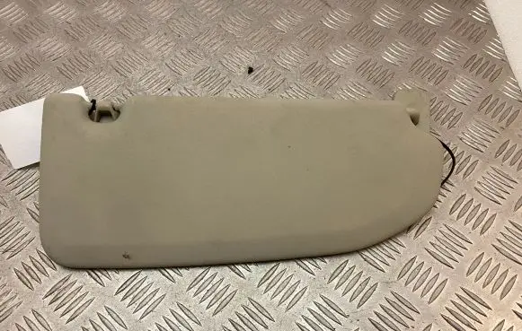 Volvo XC90 Sun visor