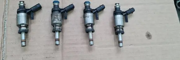 Audi A5 Sportback 8TA Fuel injector 06L906036C