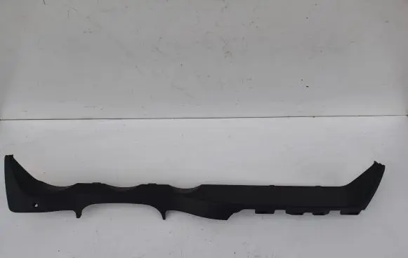 Mercedes-Benz C W204 Radio/GPS head unit trim A2046890839 0036800