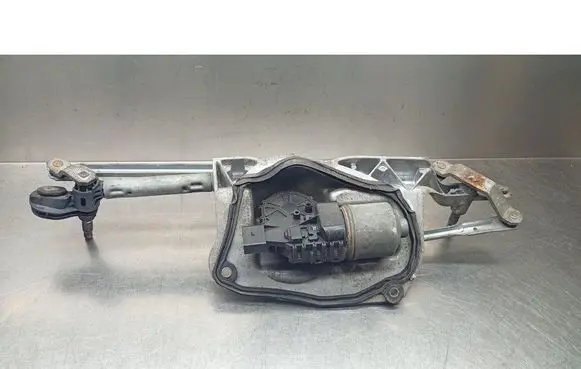 Opel Astra H Front wiper linkage 13111212
