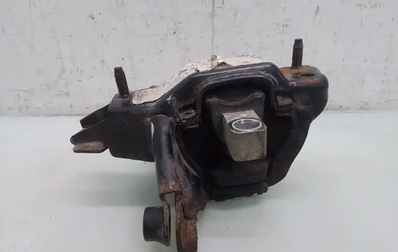 Volkswagen Fox Gearbox mount
