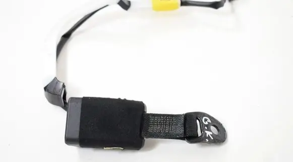 Audi Q3 8U Rear seatbelt buckle 