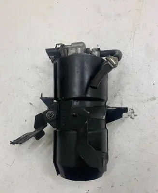 Audi 80 90 S2 B4 Fuel filter bracket/mount holder 8A0201987B