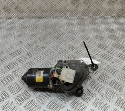 Nissan Navara D22 Front wiper linkage and motor 2881555G00