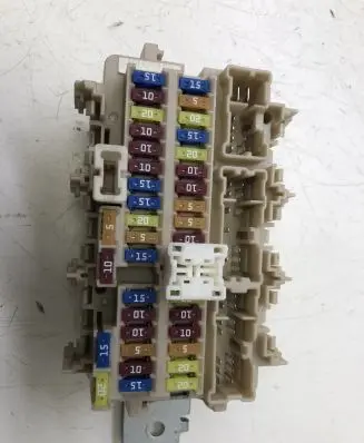 Nissan X-Trail T32 Fuse module