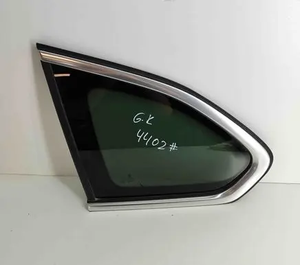 BMW X1 F48 F49 Rear side window 43R000177 7406871