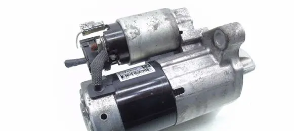 Mazda 3 II Starter motor M000T89281