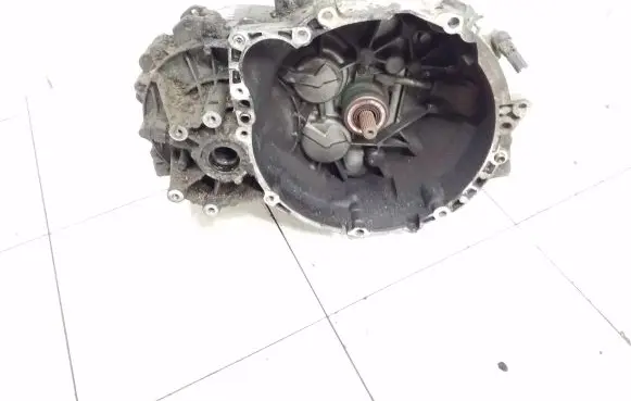 Mitsubishi Space Star Manual 5 speed gearbox 1023678 1023825