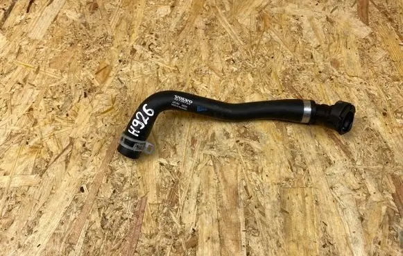 Volvo XC40 Engine coolant pipe/hose 32138733