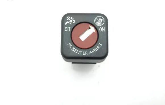 Passenger airbag on/off switch