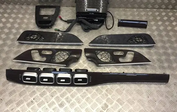Mercedes-Benz GLE W167 Dashboard 