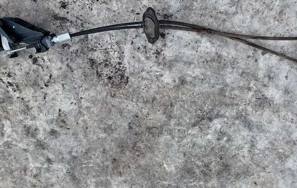 Honda CR-V Gear shift cable linkage 