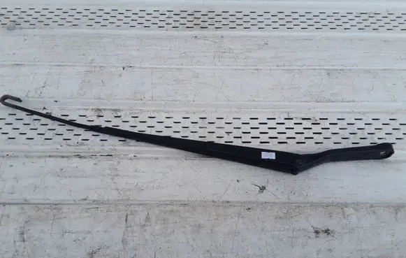 Nissan Almera Tino Front wiper blade arm