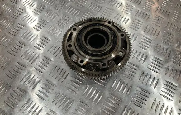 Mercedes-Benz E W212 Timing chain sprocket A6510770512