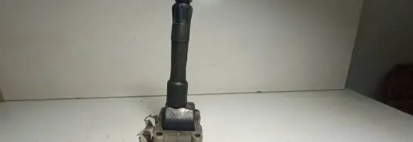 BMW 7 E38 High voltage ignition coil 1703359 11856
