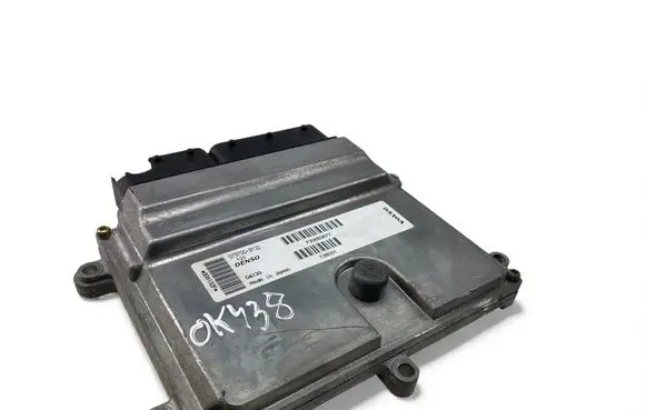 Volvo S40 Engine control unit/module ECU P30650677