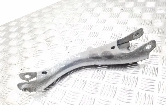 Volvo V70 Rear control arm