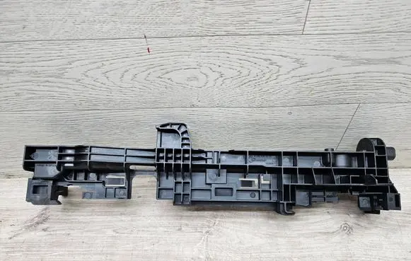 Mercedes-Benz C W205 Radiator mount bracket A0995042318