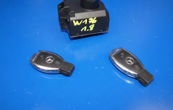 Mercedes-Benz A W176 Ignition lock A2469059500 10061987 1105492411406123
