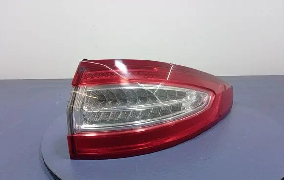 Ford Mondeo MK I Rear/tail lights DS7313404FH