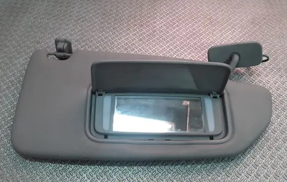Volvo V70 Sun visor